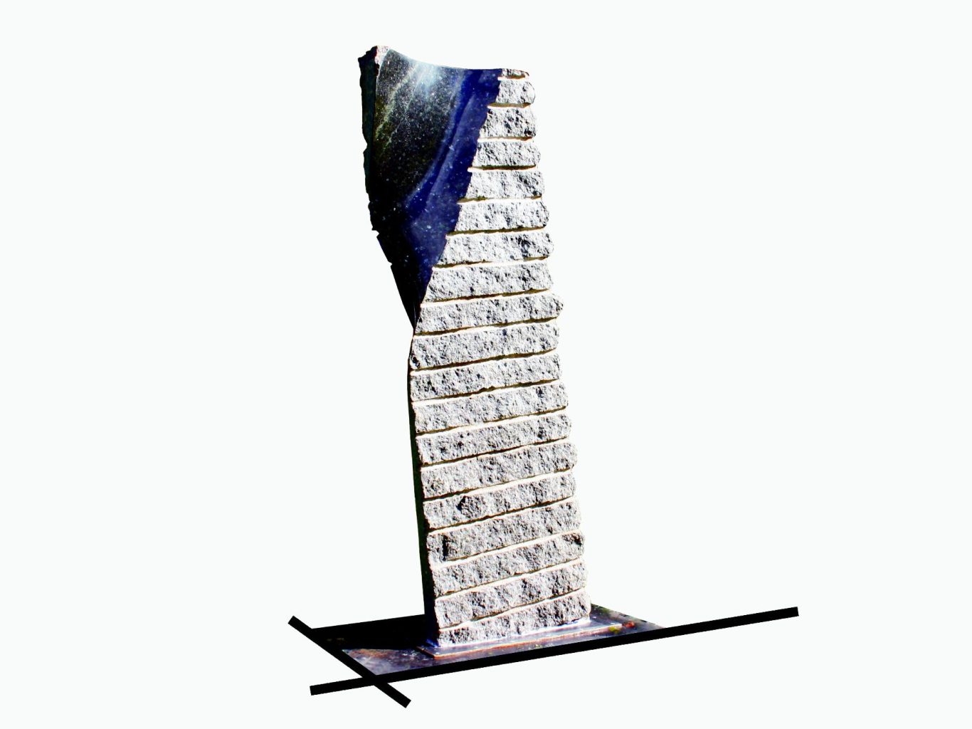 Die Flucht Künstler Jan Moritz Stahl - Abstrakte Skulptur aus grauem Stein mit blauer Oberfläche und schräger Form.